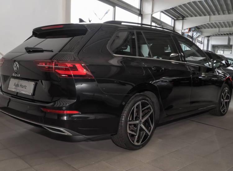 Golf VIII Variant Style 2.0 TDI DSG, Matrix, Head up, Discover pro uvm Navi