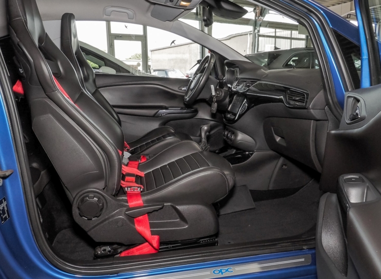 Corsa E OPC 1.6 Turbo, Leder, Sportfahrwerk usw Xenon