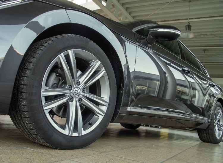 Arteon R-Line 2.0 TDI, Navi, Teilleder, Panoramadach, AHK uvm