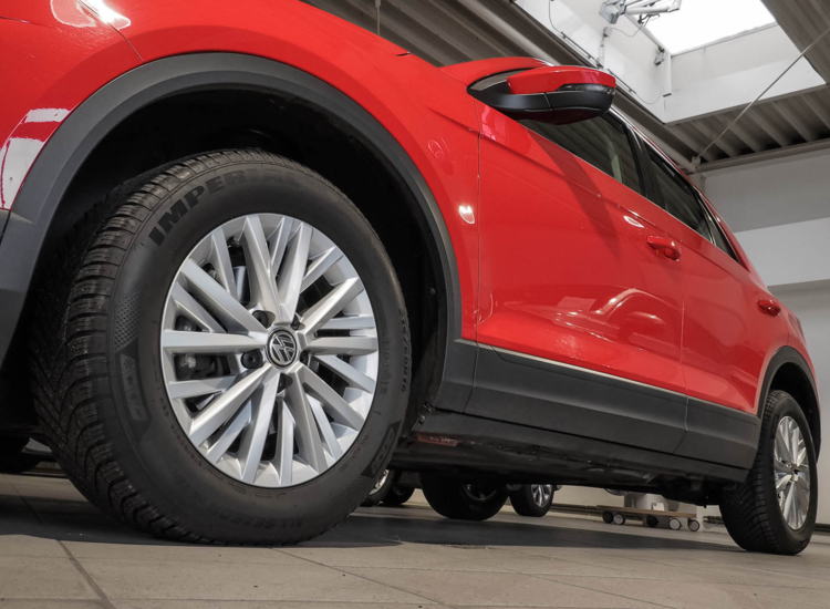 T-Roc 1.6 TDI , AHK, Alufelgen, Climatronic uvm Basis