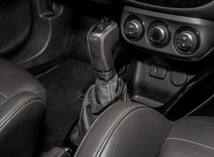 Corsa E OPC 1.6 Turbo, Leder, Sportfahrwerk usw Xenon