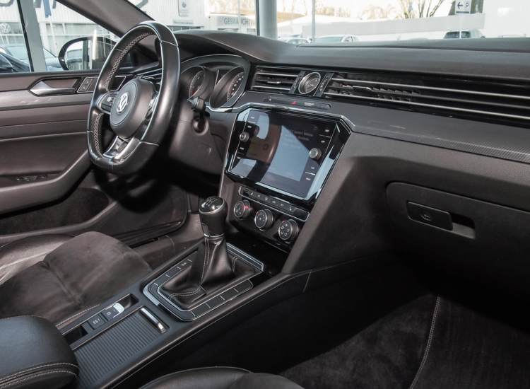 Arteon R-Line 2.0 TDI, Navi, Teilleder, Panoramadach, AHK uvm