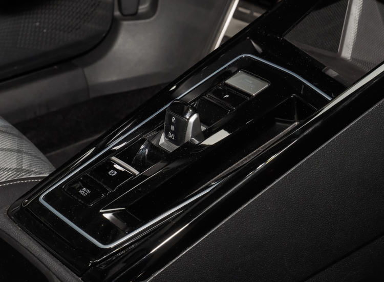 Golf VIII Variant R-Line 2.0 TSI DSG!,Navi Pro, Komfortpaket uvm