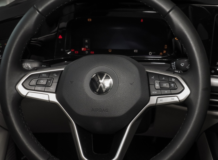 Golf VIII Variant Style 2.0 TDI DSG, Matrix, Head up, Discover pro uvm Navi