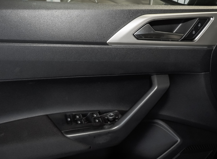 Taigo MOVE 1,5 l TSI 7 Gang-DSG !! 110 kW (150 PS) Navi