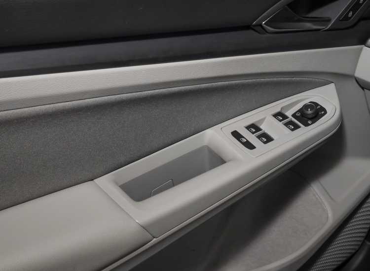 Golf VIII Variant Style 2.0 TDI DSG, Matrix, Head up, Discover pro uvm Navi