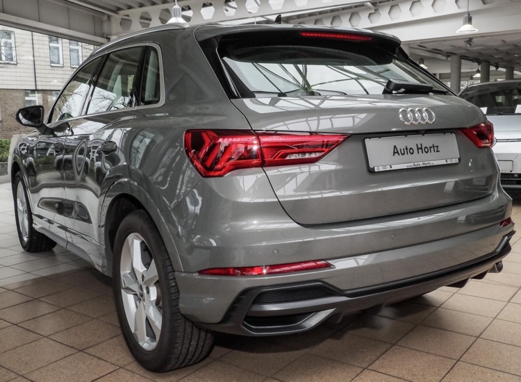 Q3 35 1,5 TFSI S line ,AHK, Tempomat, 19 Zoll Alu, Matrix uvm 35 TFSI S line Navi