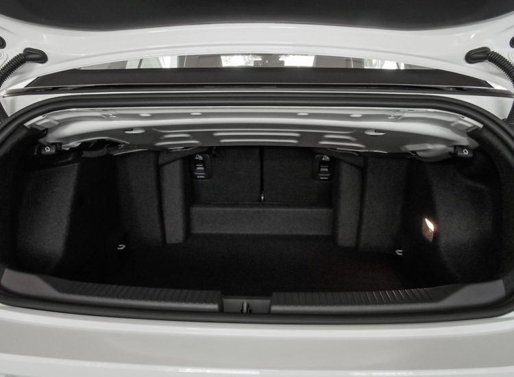 T-Roc Cabriolet R-Line 1.5 l TSI 110 kW (150 PS) DSG Navi Leder