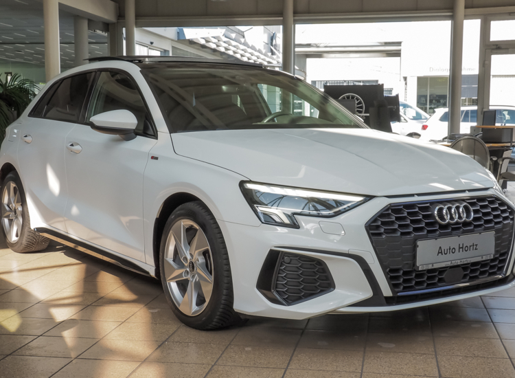 A3 Sportback 30 S line, Panorama, Allwetter, Navi plus uvm