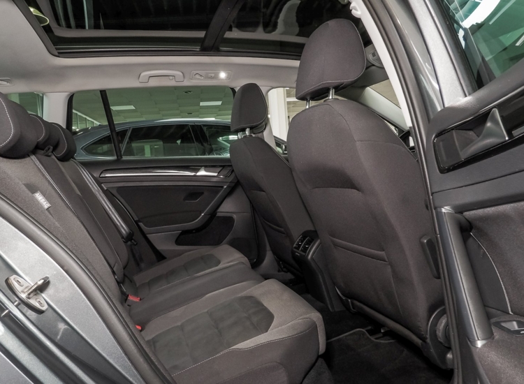 Golf VII Variant Highline VII 2.0 TDI DSG!! Panorama, LED, Business uvm Navi