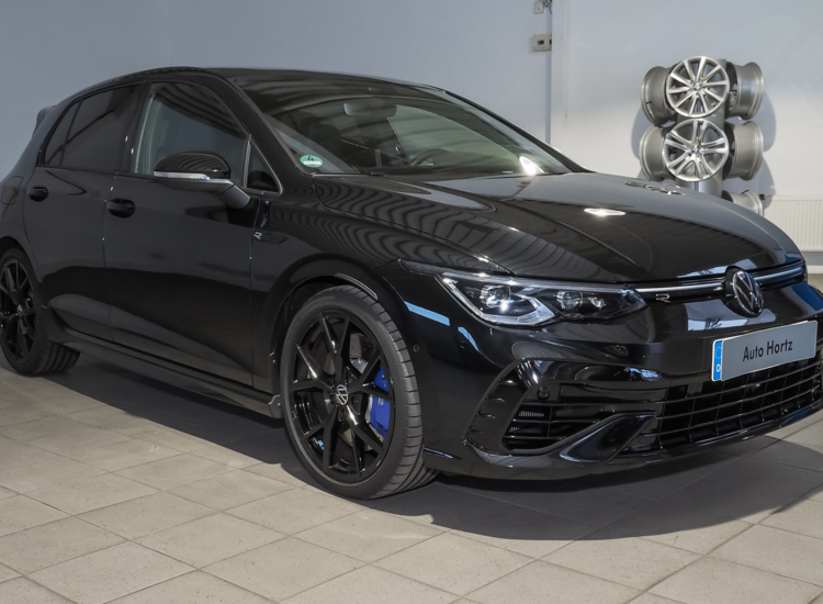 Golf VIII R Performance 2,0 l TSI OPF 4MOTION 245 kW (333 PS) 7-Gang- DSG Navi Leder