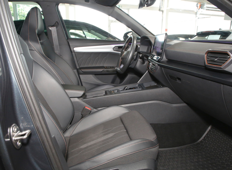Formentor VZ 2.0 TSI 4Drive DSG! el. Sitze, 19 Zoll, uvm Navi