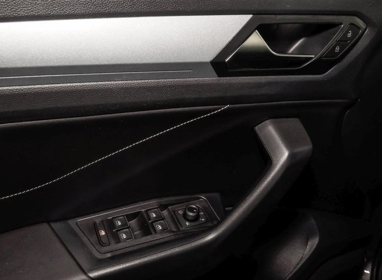 T-Roc GOAL 1.0 l TSI OPF 85 kW (116 PS) 6-Gang Navi