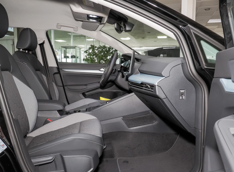 Golf Variant Life 2,0 l TDI SCR 110 kW (150 PS) 7-Gang-Doppelkupplungsgetriebe DSG