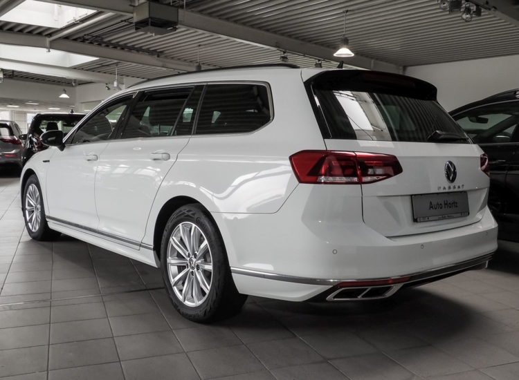 Passat Variant Business 2.0 TDI DSG! R-Line Exterieur, Standheizung, Navi Pro, Businesspaket uvm