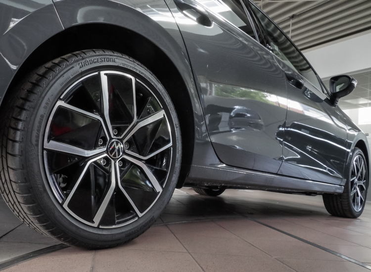 Golf VIII EDITION 50 1,5 l eTSI OPF 110 kW (150 PS) 7-Gang-DSG