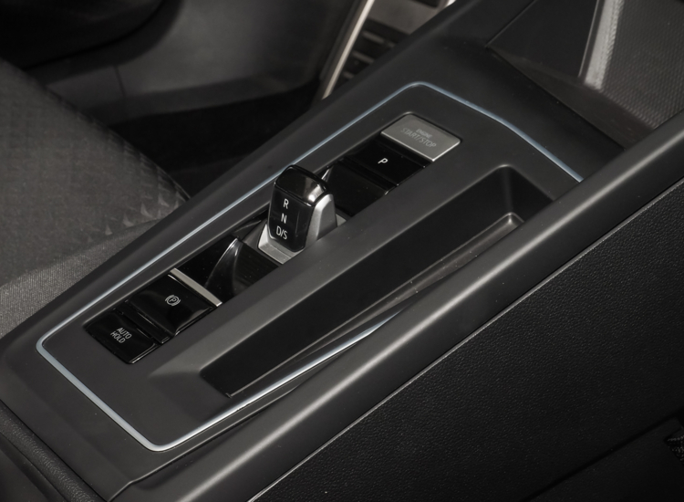 Golf VIII 'ACTIVE' 2,0 l TDI DSG!, Navi, Alu, Digital uvm.110 kW (150 PS)