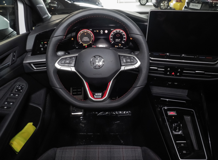 Golf GTI 2,0 l TSI OPF 195 kW (265 PS) 7-Gang- DSG