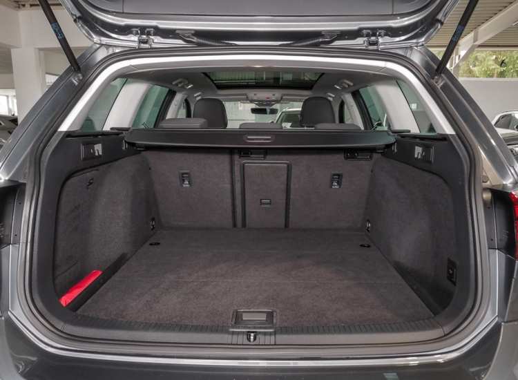 Golf VII Variant Highline VII 2.0 TDI DSG!! Panorama, LED, Business uvm Navi