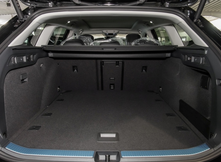 Passat Variant Elegance 2,0 l TDI SCR 110 kW (150 PS) 7-Gang-DSG Navi