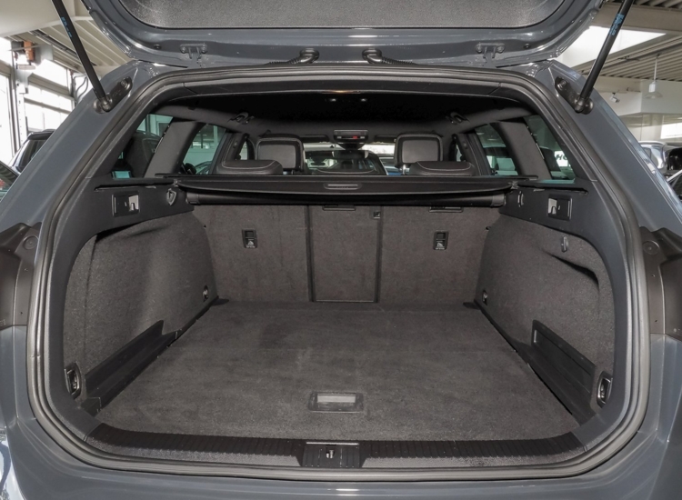 Passat Variant Comfortline 1.4 TSI DSG!! R-Line! Navi, Businesspaket uvm!