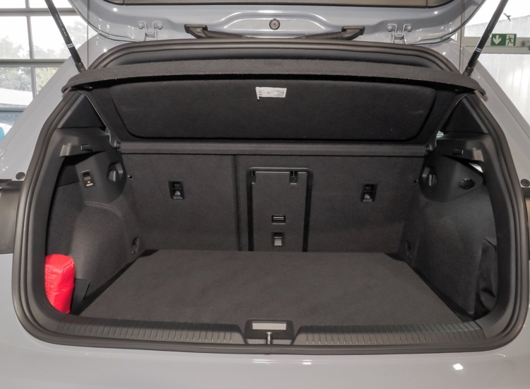 Golf VIII R-Line 2,0 l TDI SCR 110 kW (150 PS) 7-Gang-DSG