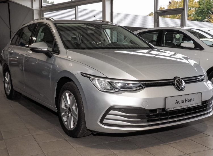Golf VIII Variant Business 1.5 eTSI DSG!Discover Pro, Alu auf Allwetter, Sportsitze uvm Navi
