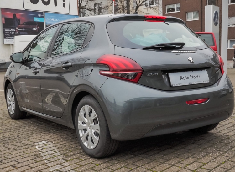 208 1.2 PureTech 82 Active , Klima / Winter und Sommerräder