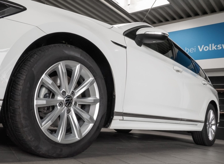 Passat Variant Business 2.0 TDI DSG! R-Line Exterieur, Standheizung, Navi Pro, Businesspaket uvm
