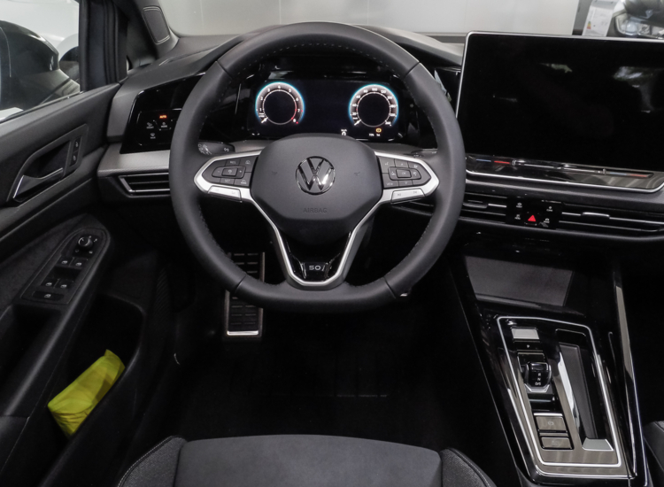 Golf VIII EDITION 50 1,5 l eTSI OPF 110 kW (150 PS) 7-Gang-DSG
