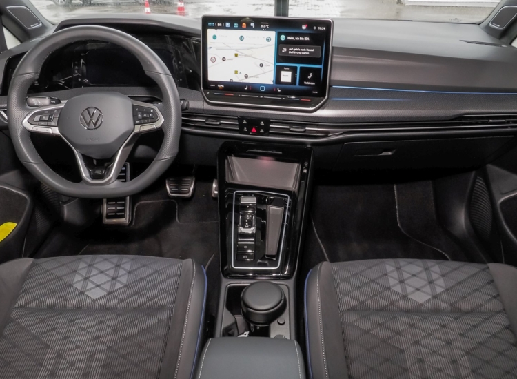 Golf VIII R-Line 2,0 l TDI SCR 110 kW (150 PS) 7-Gang-DSG