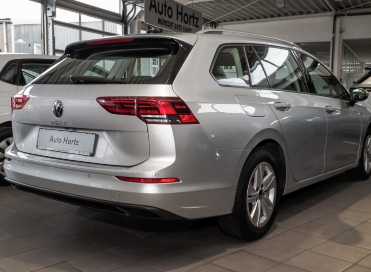 Golf VIII Variant Business 1.5 eTSI DSG!Discover Pro, Alu auf Allwetter, Sportsitze uvm Navi