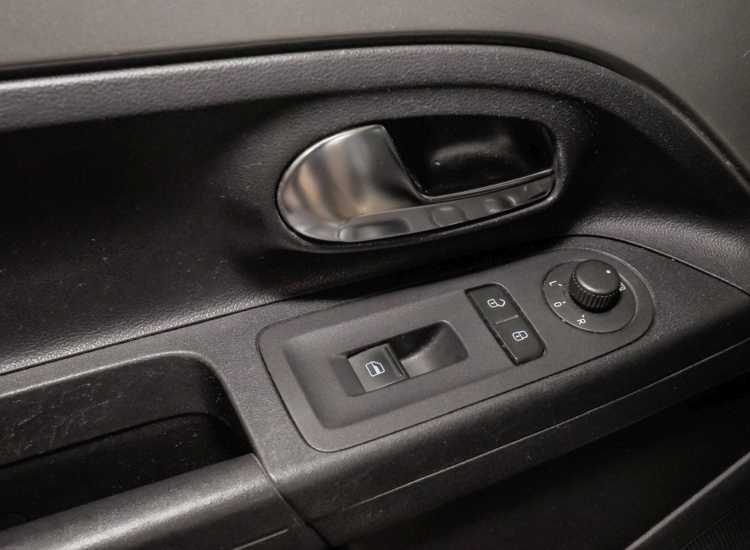 Up! High Up 1.0 4 Türen, Klima usw Navi