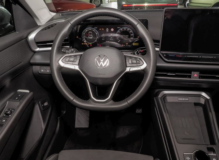 T-Roc Style 1.5 l eTSI OPF 110 kW (150 PS) 7-Gang- DSG