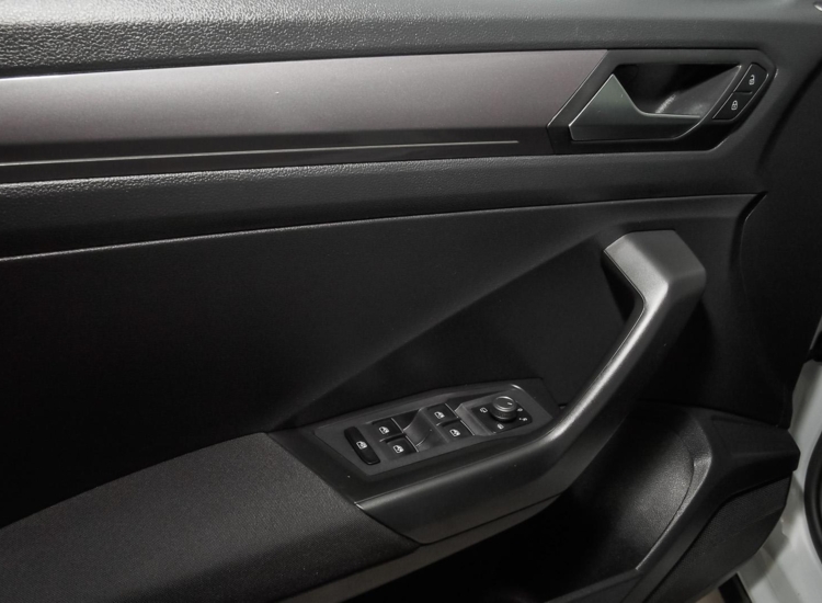 T-Roc IQ Drive 1.5 TSI, Climatronic, Navi, Allwetter, uvm IQ.DRIVE