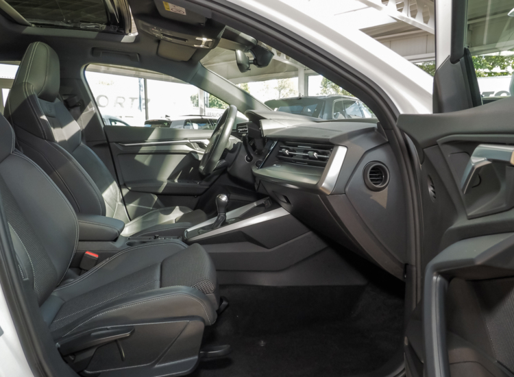 A3 Sportback 30 S line, Panorama, Allwetter, Navi plus uvm