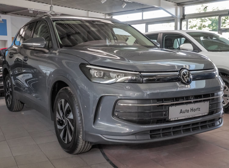 Tiguan Life / Advance 1.5 eTSI, DSG! 110 KW, AHK, LED, Climatronic uvm Navi