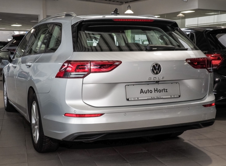 Golf VIII Variant Business 1.5 eTSI DSG!Discover Pro, Alu auf Allwetter, Sportsitze uvm Navi