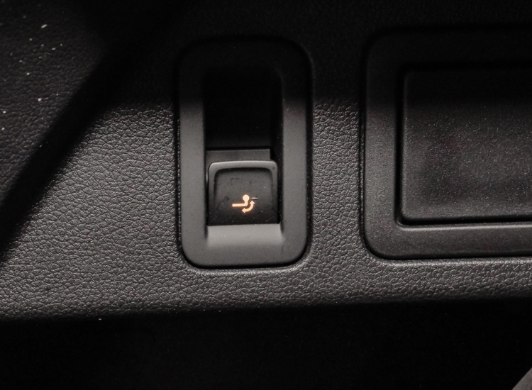 Tiguan R-Line 1.4 TSI 4Motion, DSG! Pano, BUsiness, 19 Zoll,Standheizung uvm Navi