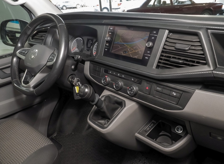 T6.1 Kombi 2.0 TDI ,Standheizung, Alu, 2 Schiebetüren, Navi uvm