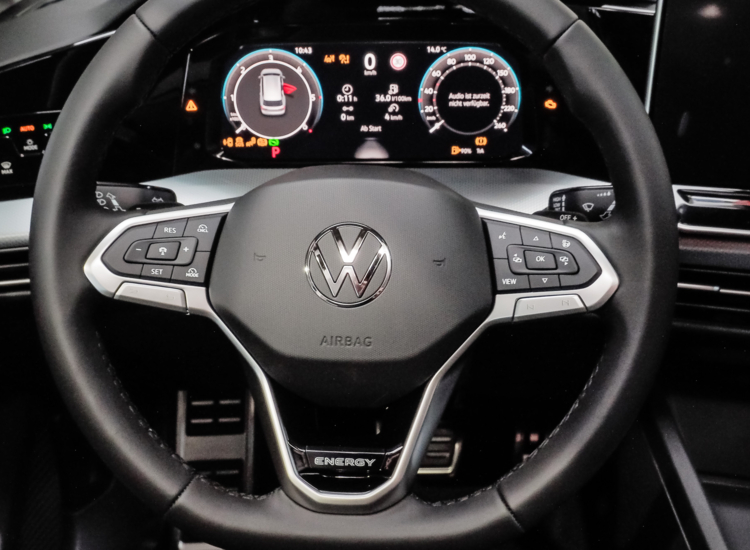 Golf Variant Life 2,0 l TDI SCR 110 kW (150 PS) 7-Gang-Doppelkupplungsgetriebe DSG