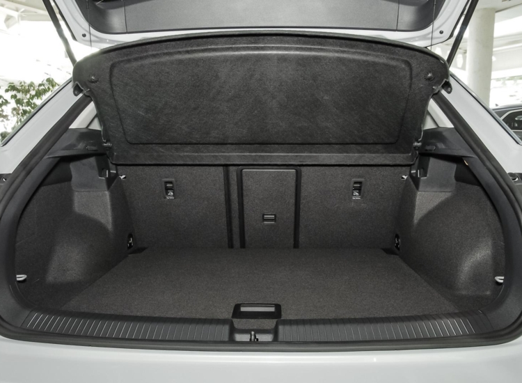 T-Roc IQ Drive 1.5 TSI, Climatronic, Navi, Allwetter, uvm IQ.DRIVE