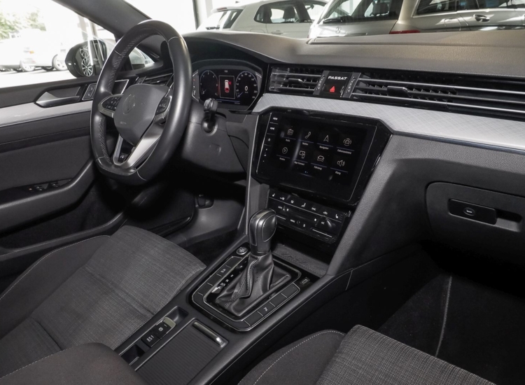 Passat Variant Business 2.0 TDI DSG! R-Line Exterieur, Standheizung, Navi Pro, Businesspaket uvm