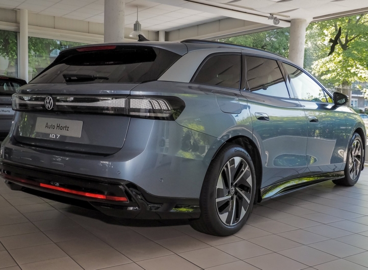 ID.7 Tourer Pro 210 kW (286 PS) 77 kWh 1-Gang-Automatik