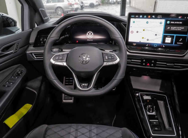 Golf VIII R-Line 2,0 l TDI SCR 110 kW (150 PS) 7-Gang-DSG