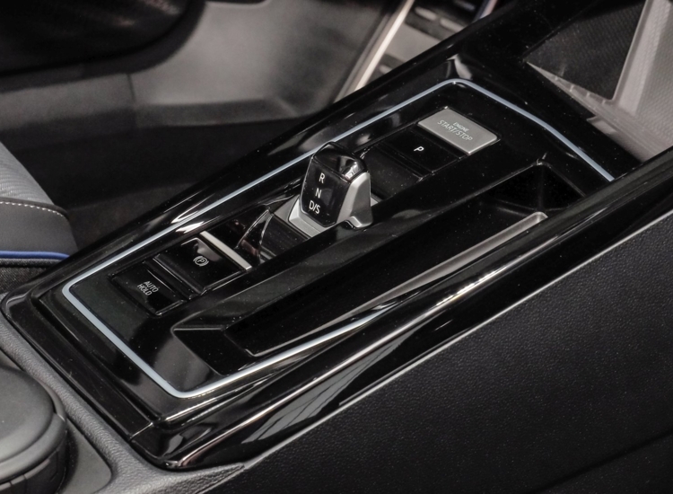 Golf VIII R-Line 2,0 l TDI SCR 110 kW (150 PS) 7-Gang-DSG