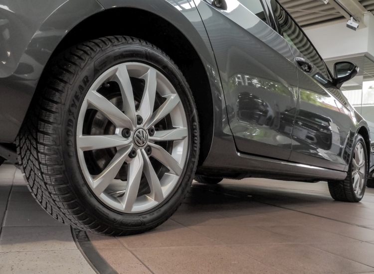 Golf VII Variant Highline VII 2.0 TDI DSG!! Panorama, LED, Business uvm Navi