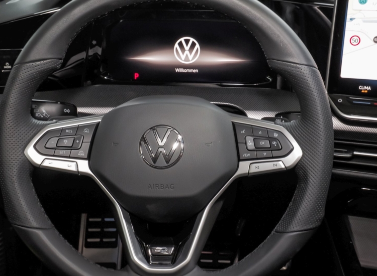 Golf VIII R-Line 2,0 l TDI SCR 110 kW (150 PS) 7-Gang-DSG