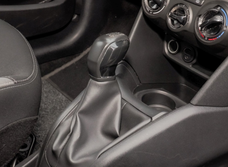 208 1.2 PureTech 82 Active , Klima / Winter und Sommerräder