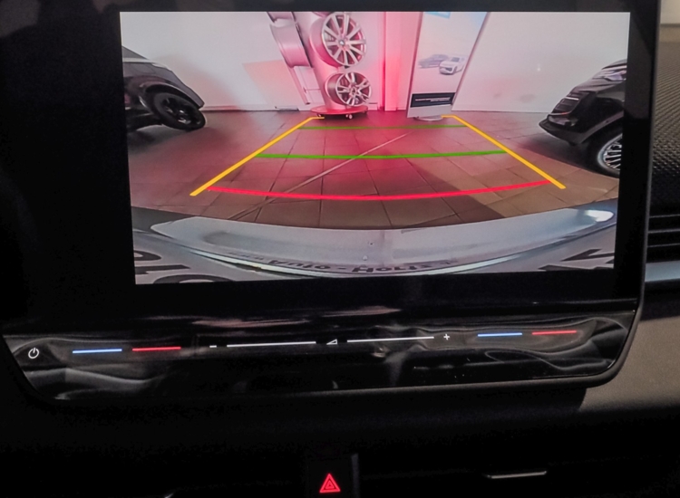 T-Roc Style 1.5 l eTSI OPF 110 kW (150 PS) 7-Gang- DSG